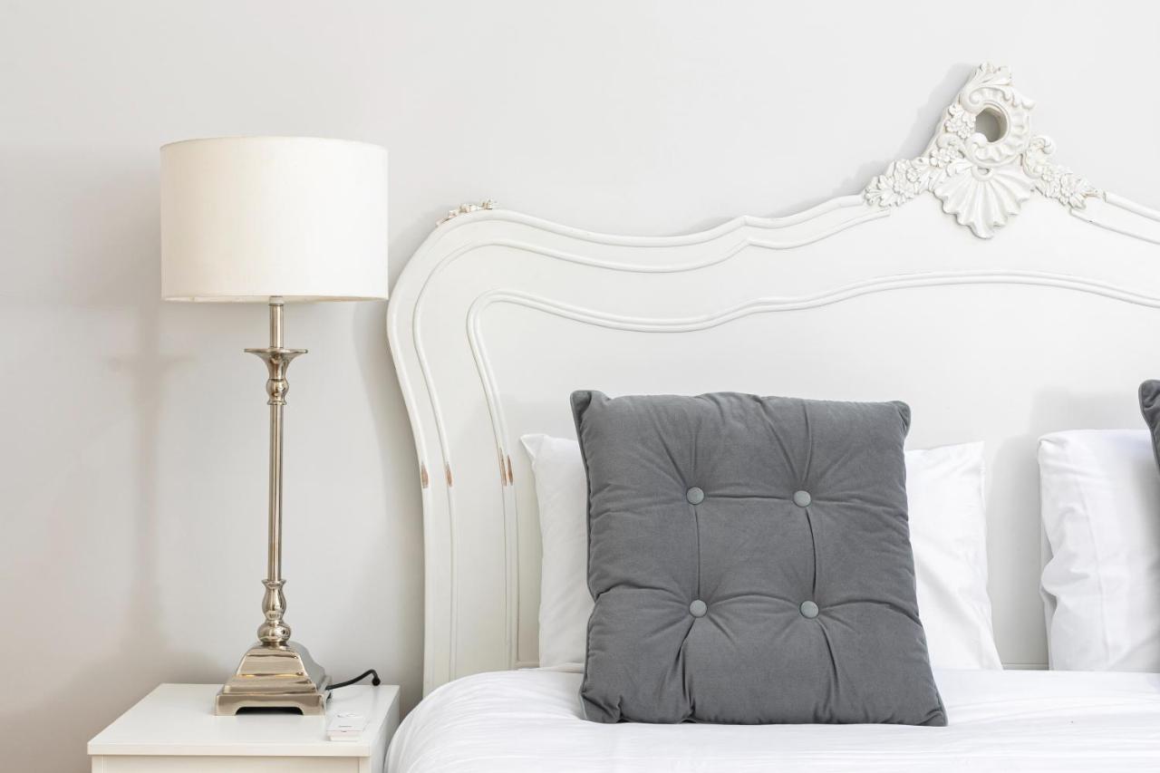 Penthousestays Notting Hill - Spacious 3 Bedroom King Bed Apartment - Near Portobello Road & Kensington High Street London Eksteriør billede