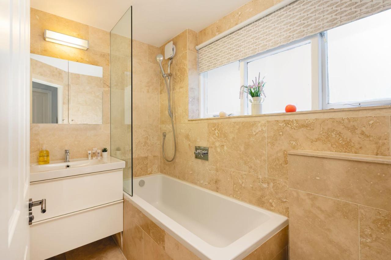 Penthousestays Notting Hill - Spacious 3 Bedroom King Bed Apartment - Near Portobello Road & Kensington High Street London Eksteriør billede